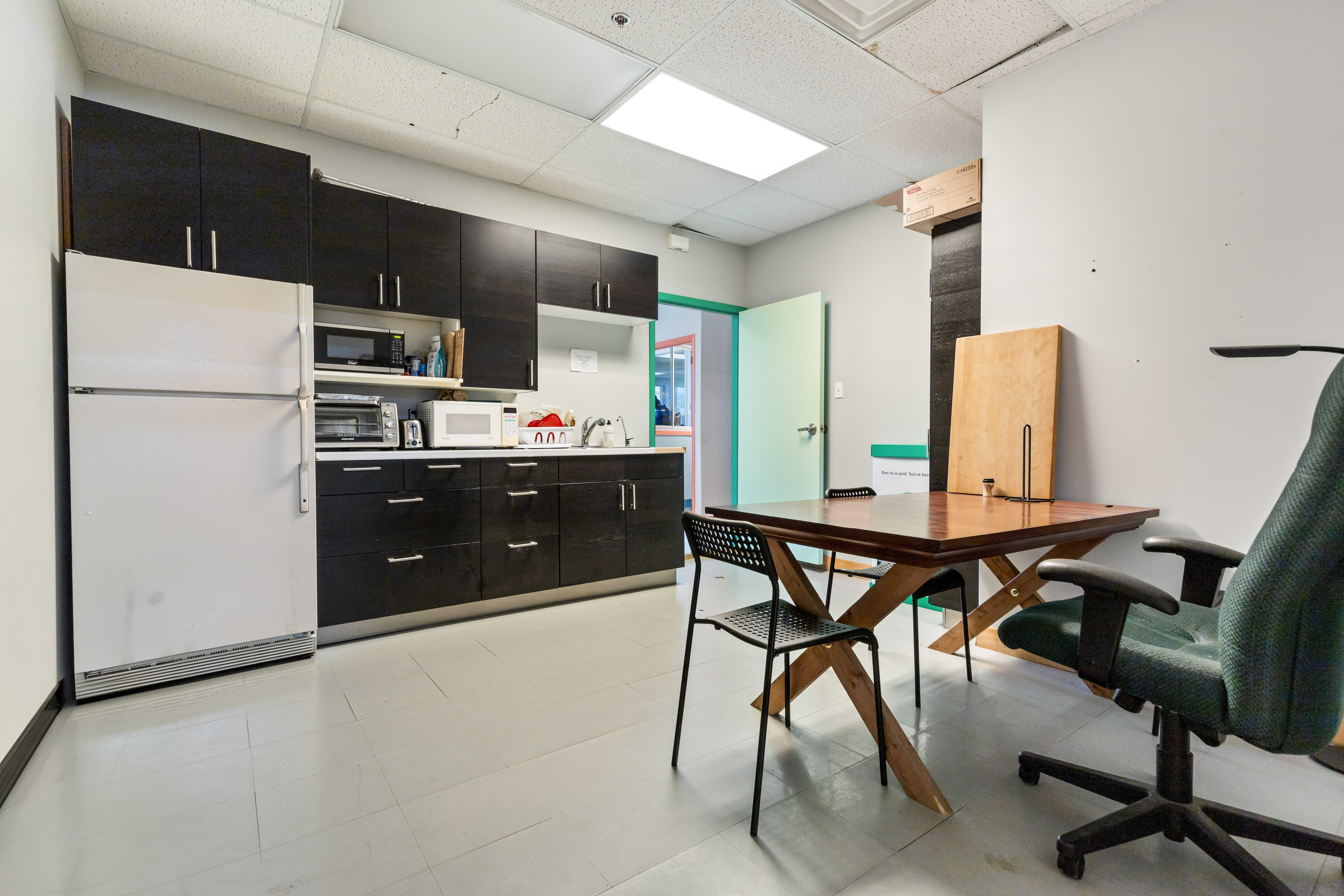 09_2718 Rue Lapierre, Montréal, QC.jpg